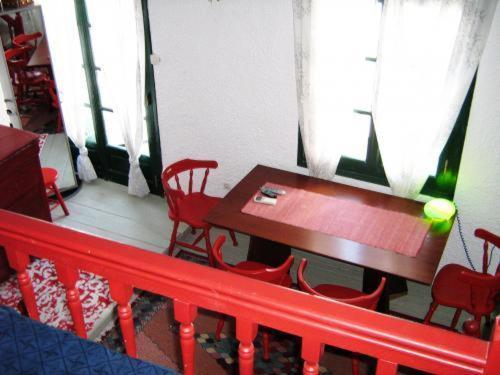 Adonis Guesthouse Batsi Habitación foto