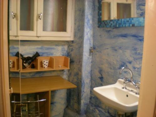 Adonis Guesthouse Batsi Habitación foto